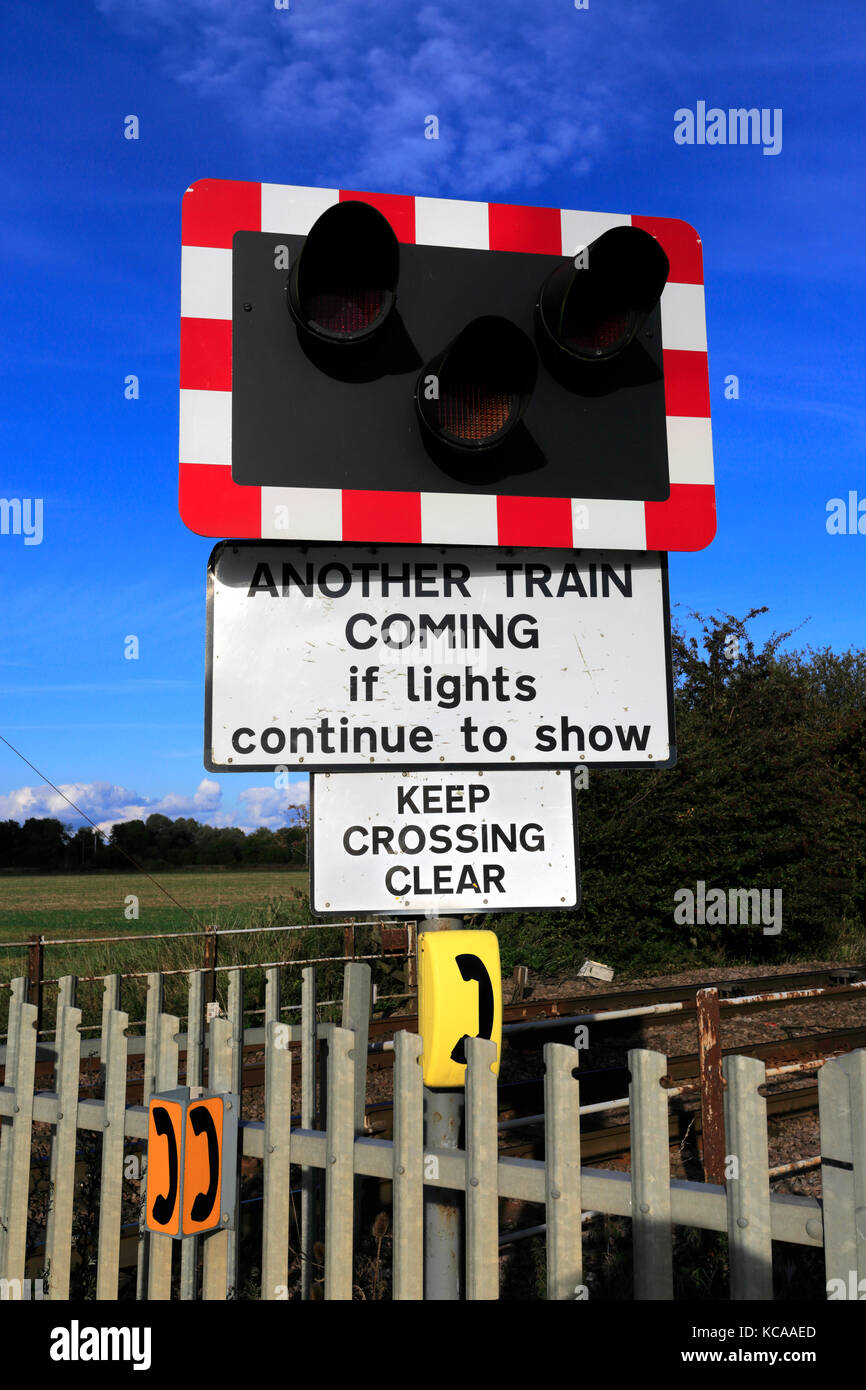 Un passage à niveau sans pilote, East Coast Main Line Railway, Peterborough (Cambridgeshire, Angleterre, RU Banque D'Images