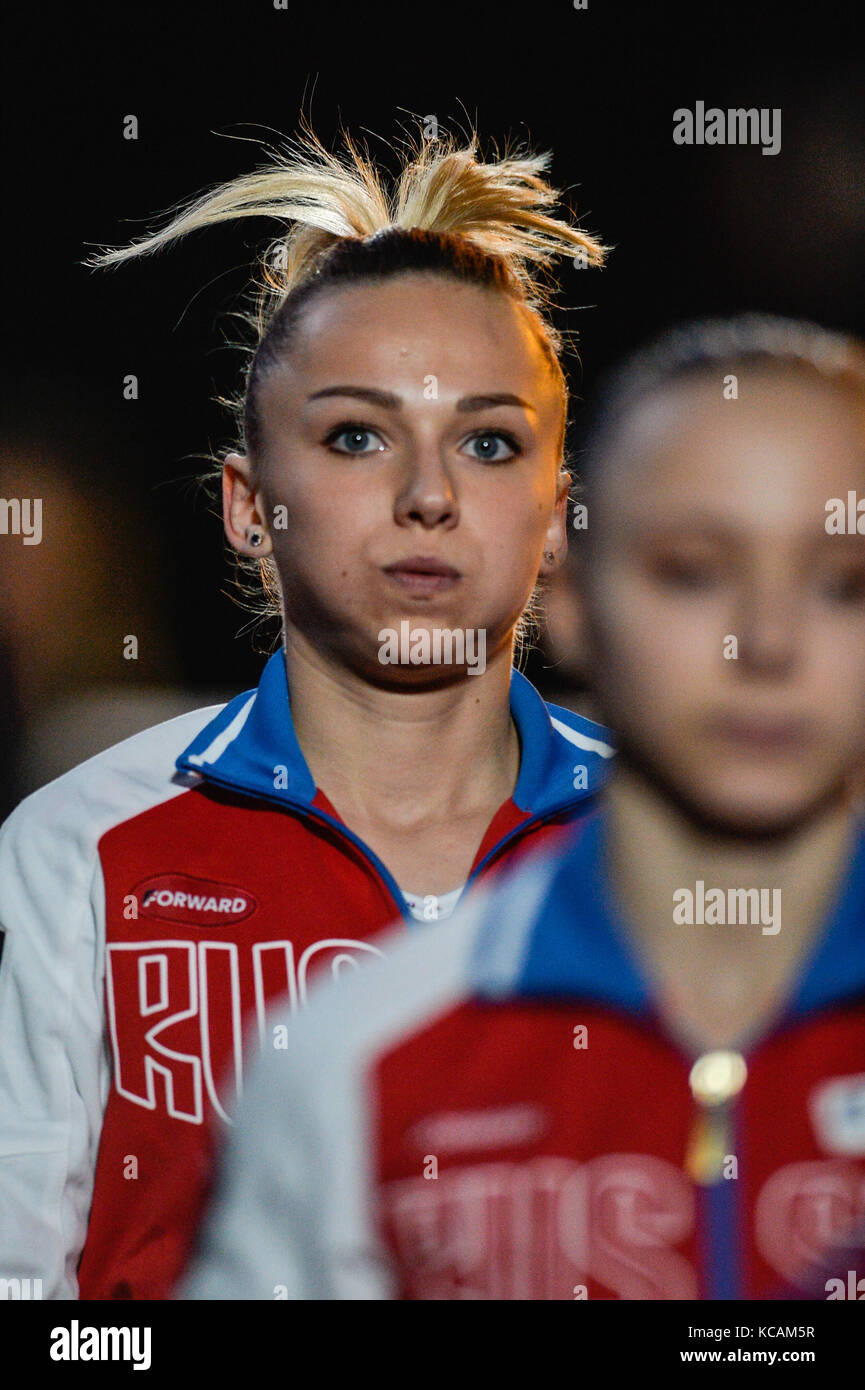 Montréal, Québec, Canada. 3ème Oct 2017. MARIA PASEKA, de la Russie, des marches à l'arène au cours de la première journée du concours tenu au Stade olympique à Montréal, Québec. Credit : Amy Sanderson/ZUMA/Alamy Fil Live News Banque D'Images