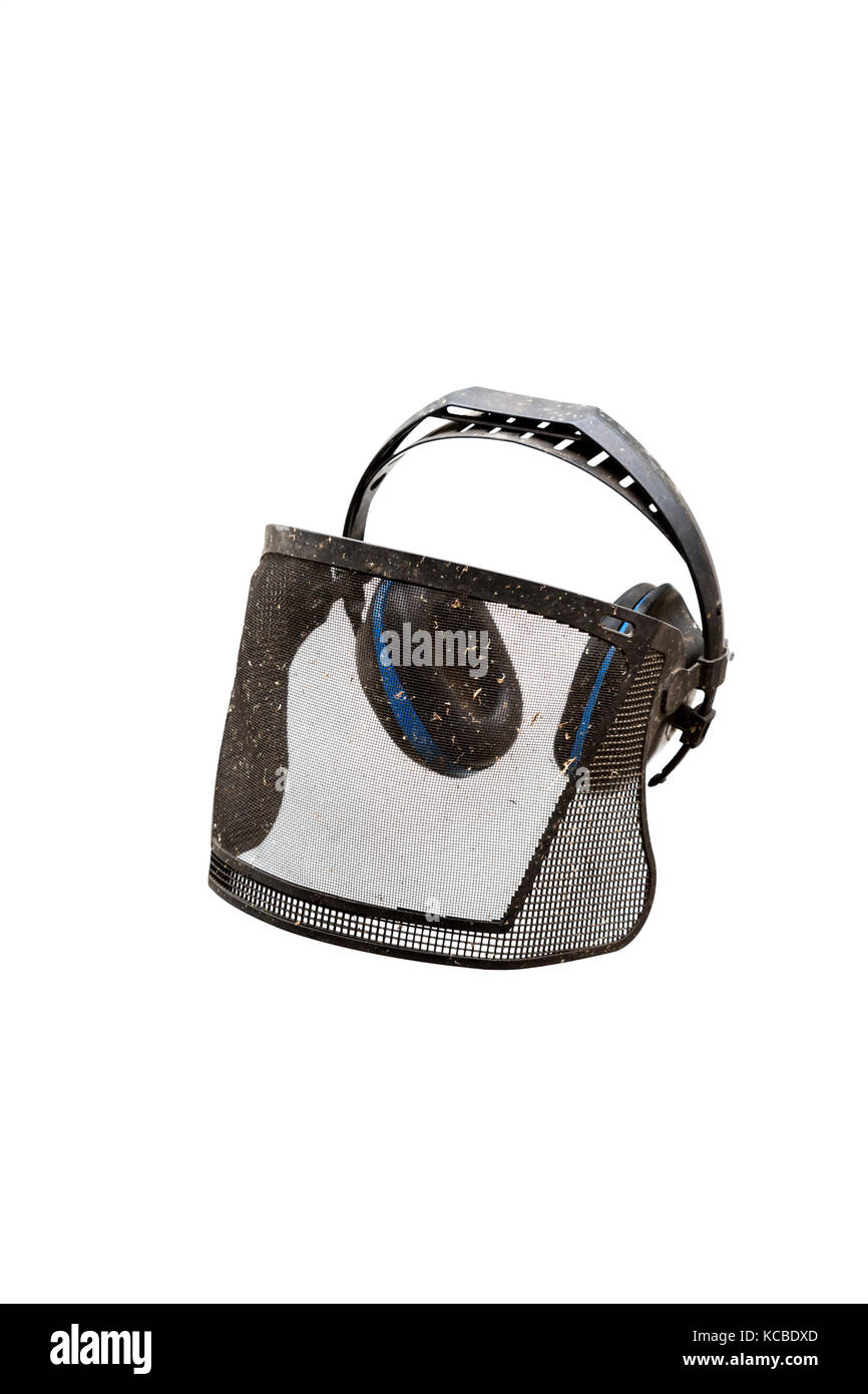 Filet de protection avec visière de sécurité cache-oreilles isolé sur fond blanc Banque D'Images