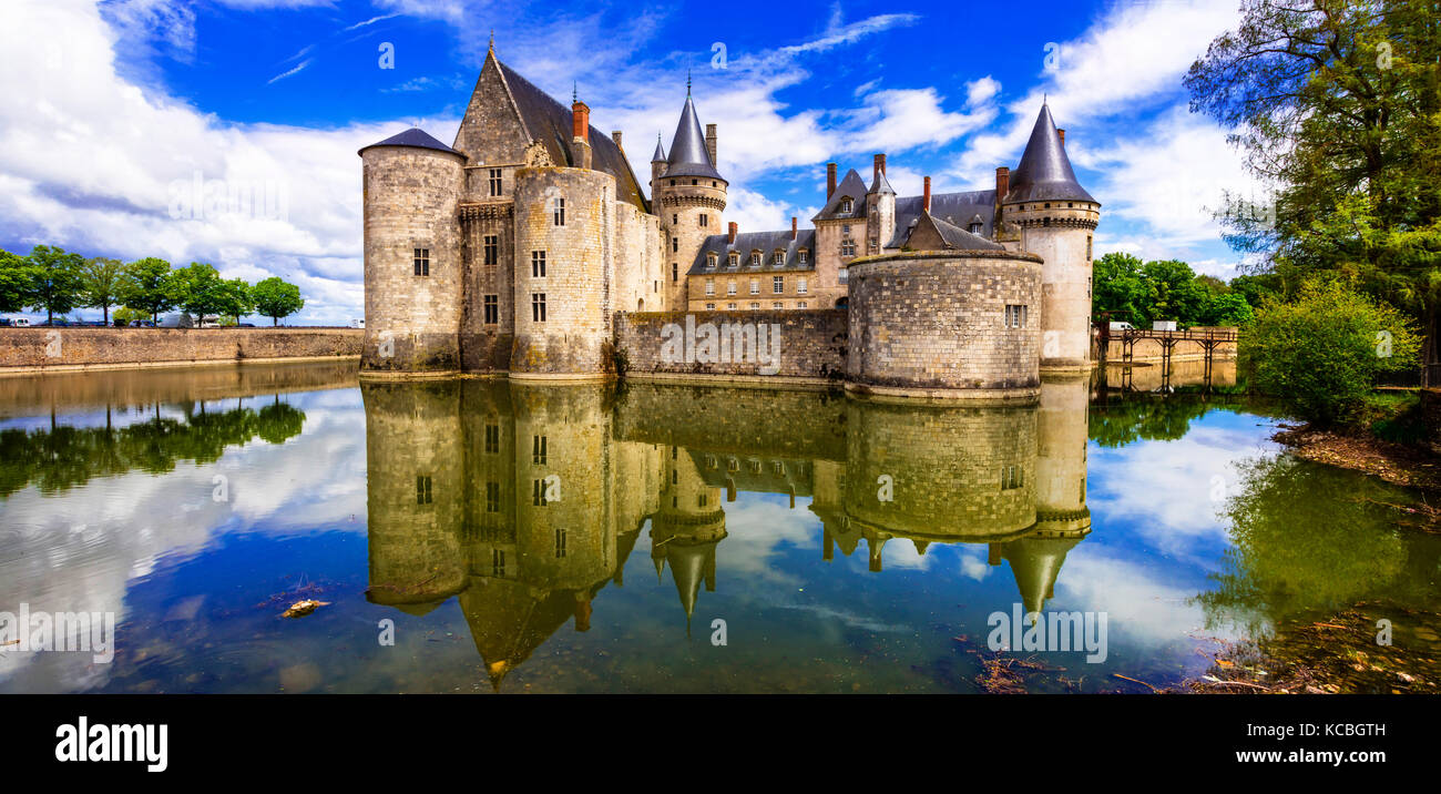De grands châteaux de Loire - Sully-sur-loire france. Banque D'Images