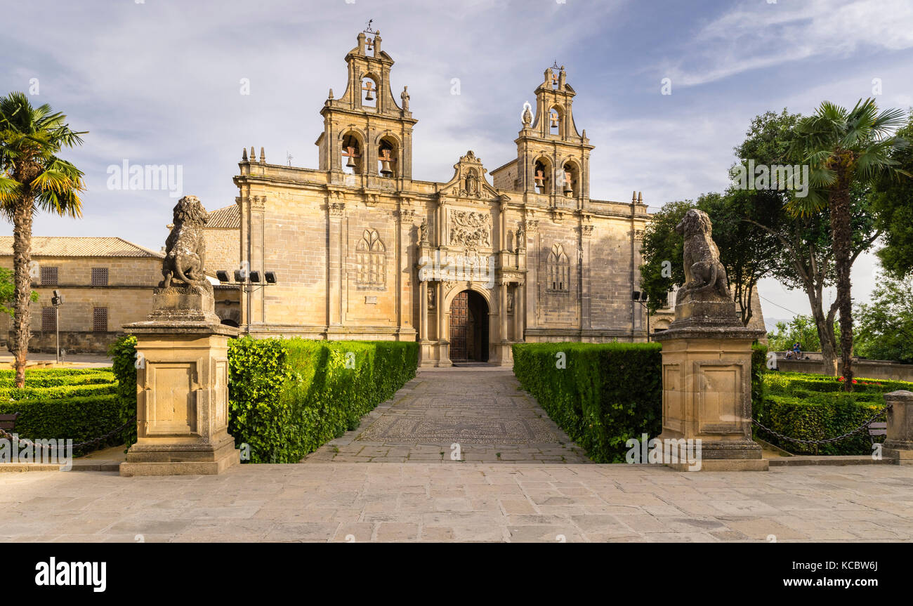 Collégiale de Santa María de los Reales Alcázares, Plaza Vázquez de Molina, Úbeda, site classé au patrimoine mondial de l'UNESCO Banque D'Images