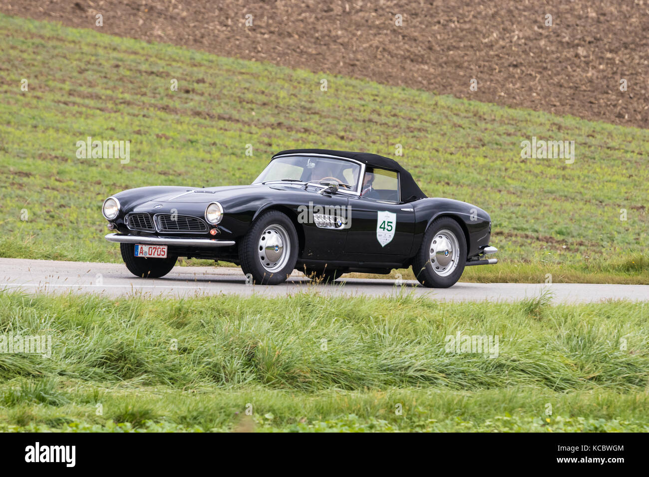 Augsbourg, Allemagne - 1er octobre 2017 : BMW 507 oldtimer 1957 au Fuggerstadt Classic 2017 Oldtimer Rallye le 1er octobre 2017 à Augsbourg, Allemagne Banque D'Images