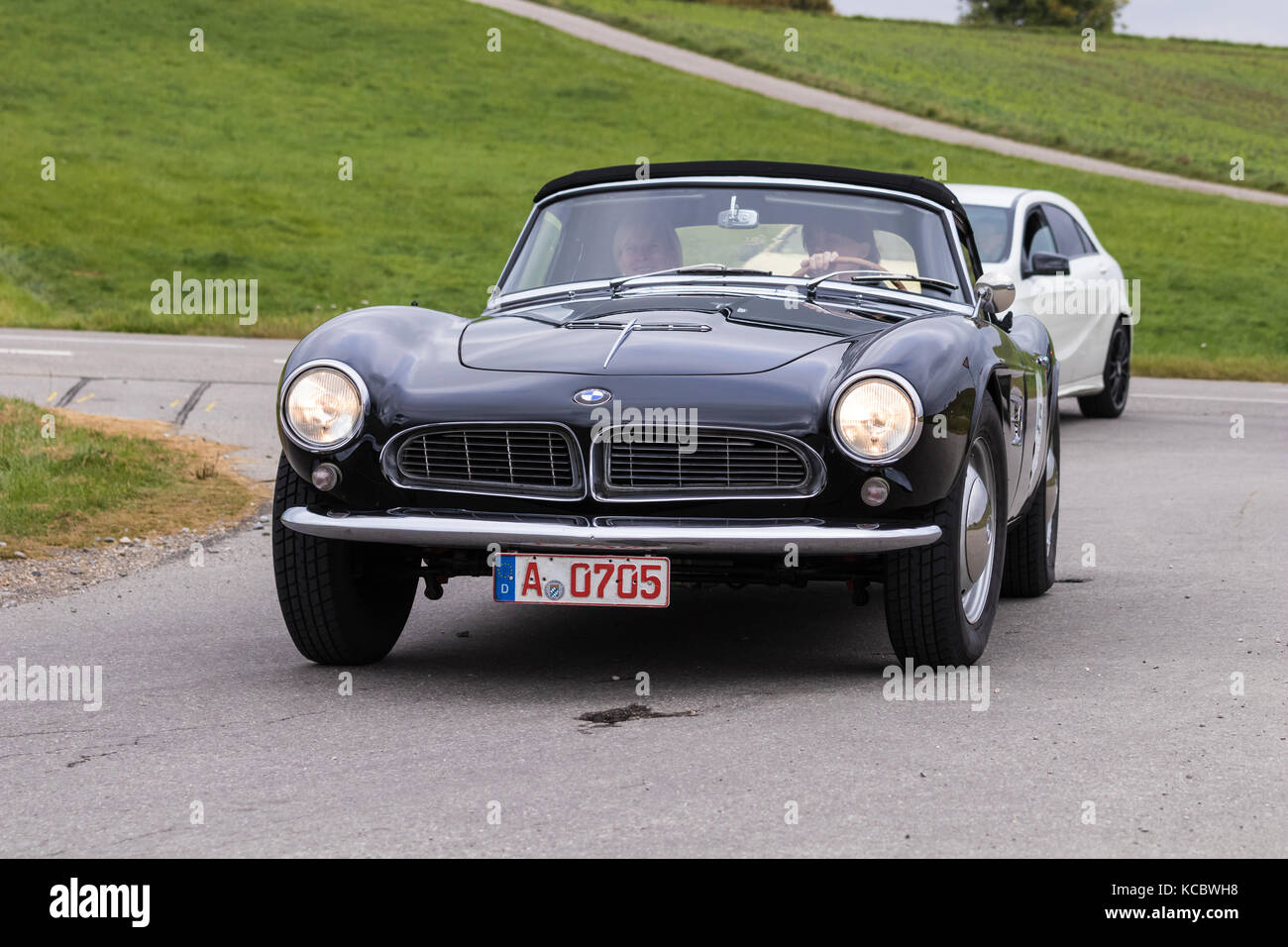 Augsbourg, Allemagne - 1er octobre 2017 : BMW 507 oldtimer 1957 au Fuggerstadt Classic 2017 Oldtimer Rallye le 1er octobre 2017 à Augsbourg, Allemagne Banque D'Images