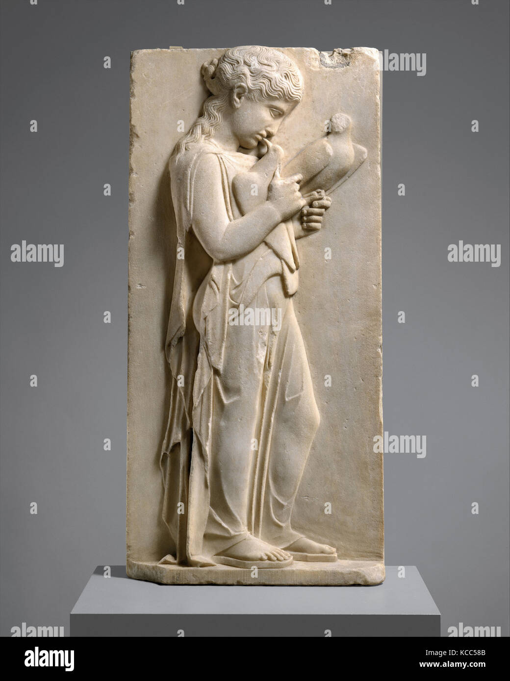 Stèle de marbre tombe d'une petite fille, ca. 450-440 av. Banque D'Images
