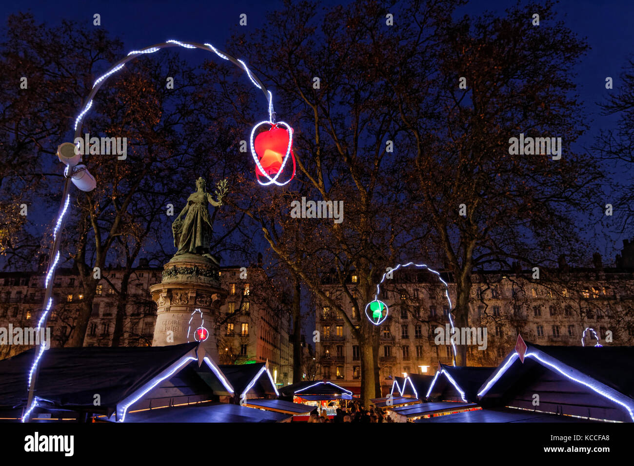Le Village de Noël de Lyon : Un Événement Magique au Cœur de la Ville