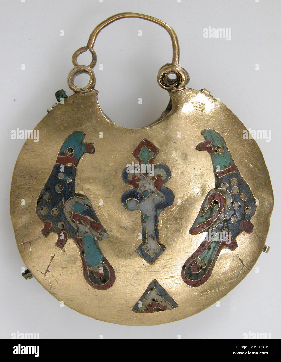 Vente Paire de pendentifs acier demi-coeurs avec couple d'amoureux