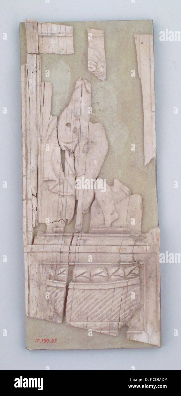 Le soulagement de cercueil, Roman, l'ivoire, d'autres : 5 11/16 x 2 5/16 x 1/8 in. (14,4 x 5,9 x 0,3 cm), d'aide d'un cercueil avec Eros Banque D'Images