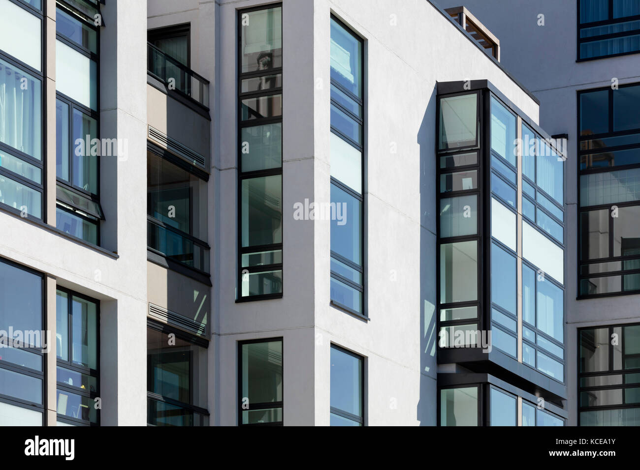 Pattens avec windows sur le développement du logement à Londres. Banque D'Images