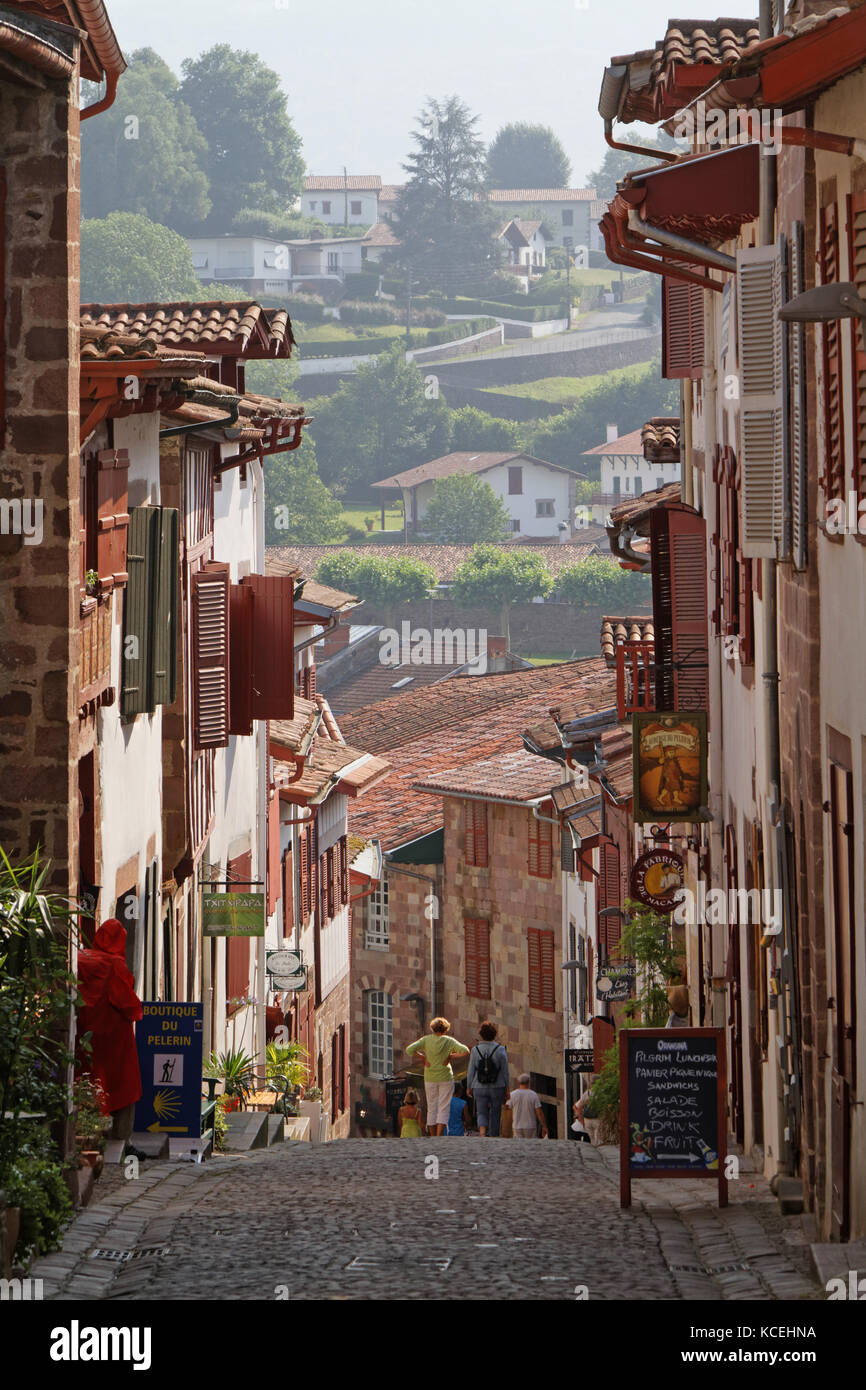 ST-JEAN PIED DE PORT, FRANCE, 26 juin 2015 : la ville est un point de départ pour les Camino Frances, l'option la plus populaire pour voyager le Camino d Banque D'Images