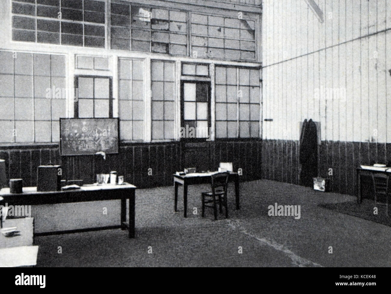 Photographie de l'office de Pierre Curie (1859-1906) Physicien français, pionnier de la cristallographie, magnétisme, piézo-électricité et la radioactivité. Pierre était aussi le mari de Marie Curie. En date du 19e siècle Banque D'Images