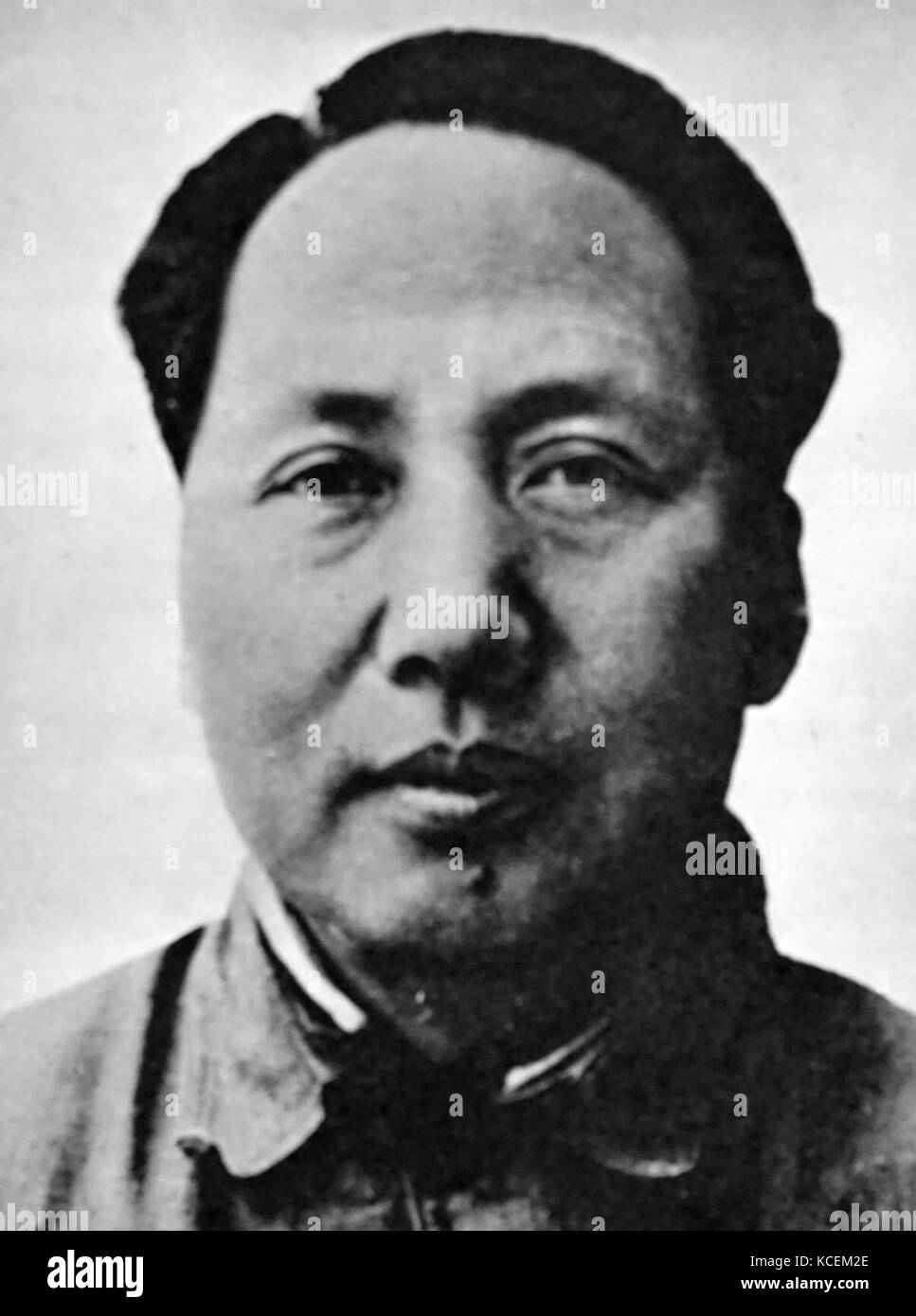 Portrait photographique de Mao (1893-1976) un révolutionnaire communiste chinois et père fondateur de la République populaire de Chine. En date du 20e siècle Banque D'Images