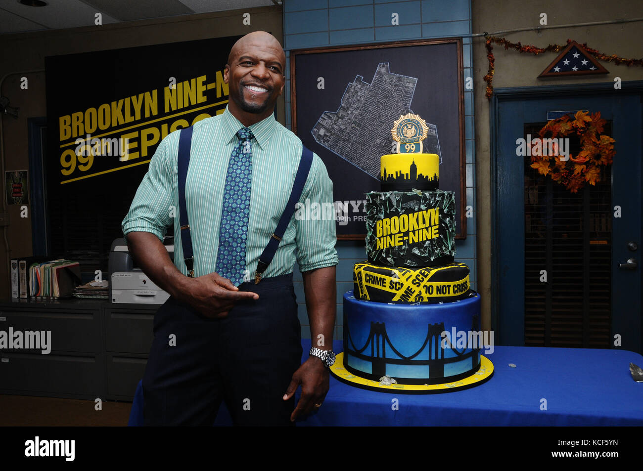 Studio City, CA, États-Unis. 4 octobre 2017. 04 octobre 2017 - Studio City, Californie - Terry Crews. ''Brooklyn Nine-Nine'' célébration du 99e épisode tenue aux CBS Radford Studios à Studio City. Crédit photo : Birdie Thompson/AdMedia crédit : Birdie Thompson/AdMedia/ZUMA Wire/Alamy Live News Banque D'Images