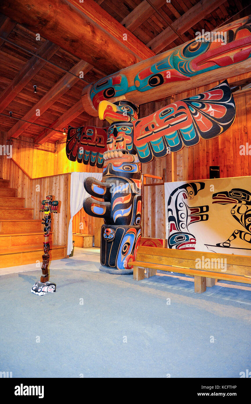 Grande maison de Kitasoo prises à Klemtu, Prince Royal Island, Great Bear Rainforest, BC Canada Banque D'Images