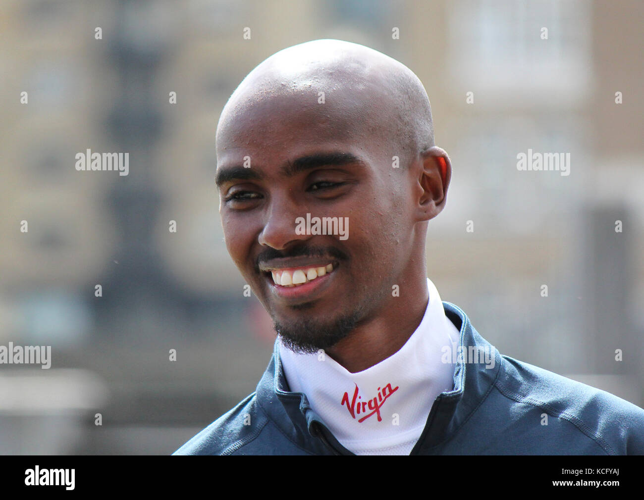 Mo Farah avant le marathon de Londres Banque D'Images