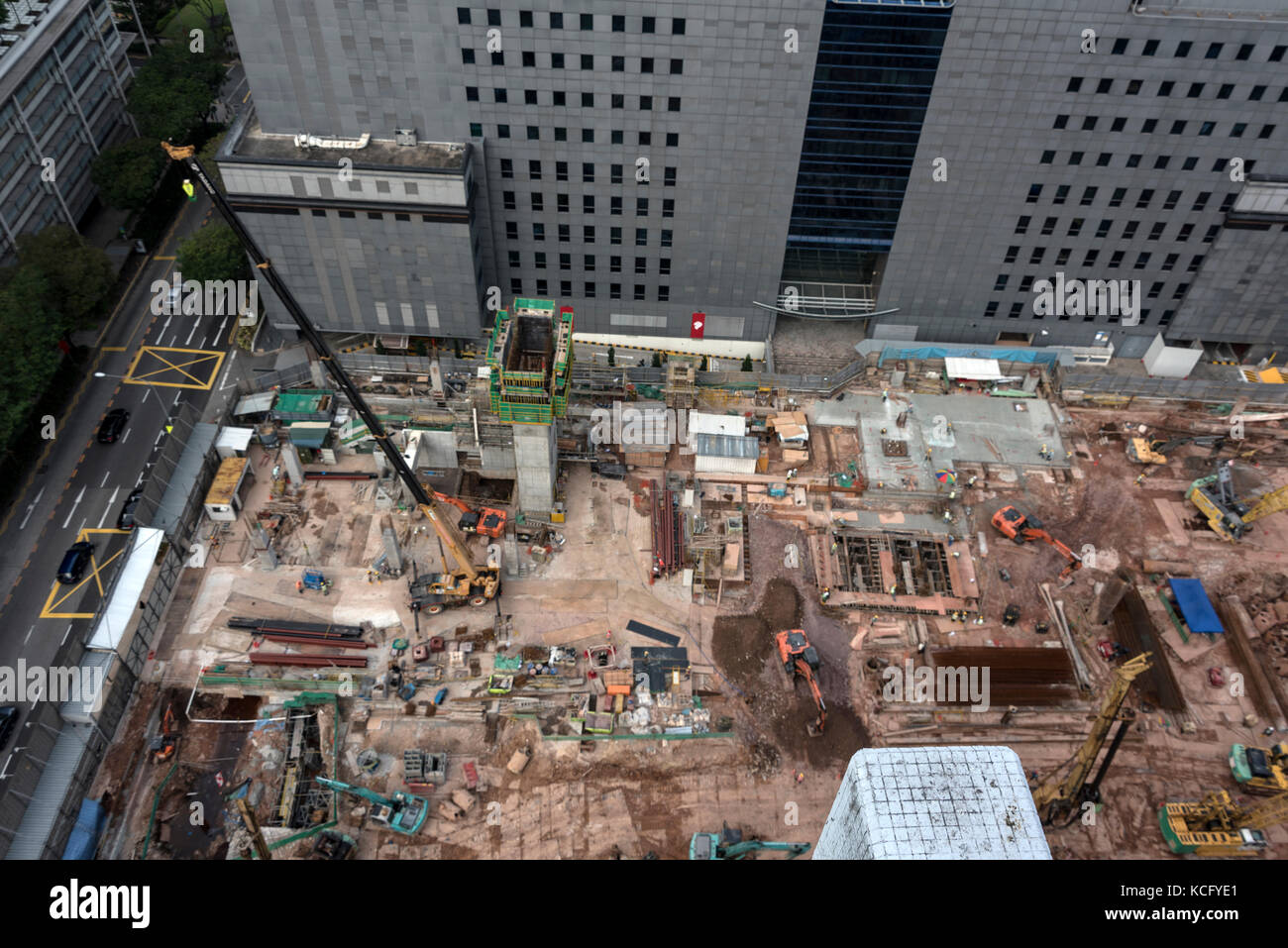 Chantier de construction dans le centre du principal quartier commercial de Singapour Banque D'Images