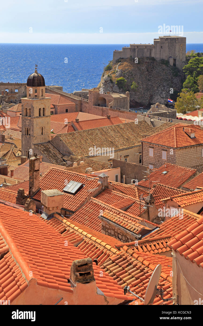 Vieille ville de Dubrovnik et de fort Lovrjenac, Croatie, UNESCO World Heritage site, Dalmatie, côte dalmate, l'Europe. Banque D'Images