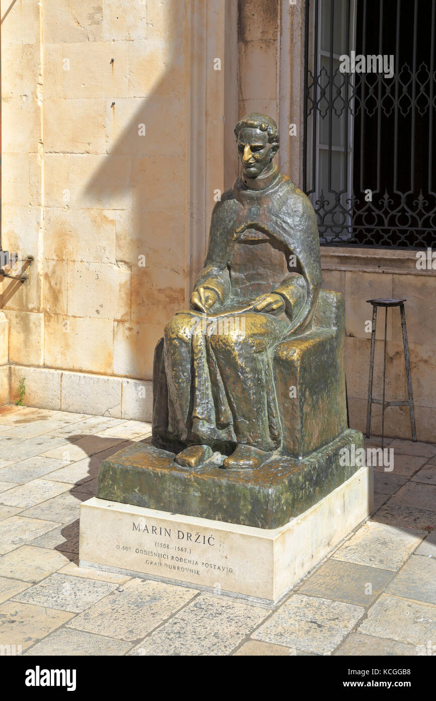 Statue de Marin Drzic, vieille ville de Dubrovnik, Croatie, UNESCO World Heritage site, Dalmatie, côte dalmate, l'Europe. Banque D'Images