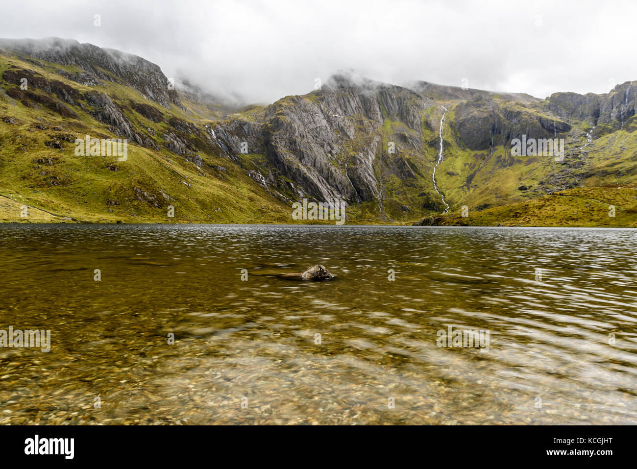 L'Idwal Llyn Devil's Kitchen, Galles, Royaume-Uni Banque D'Images