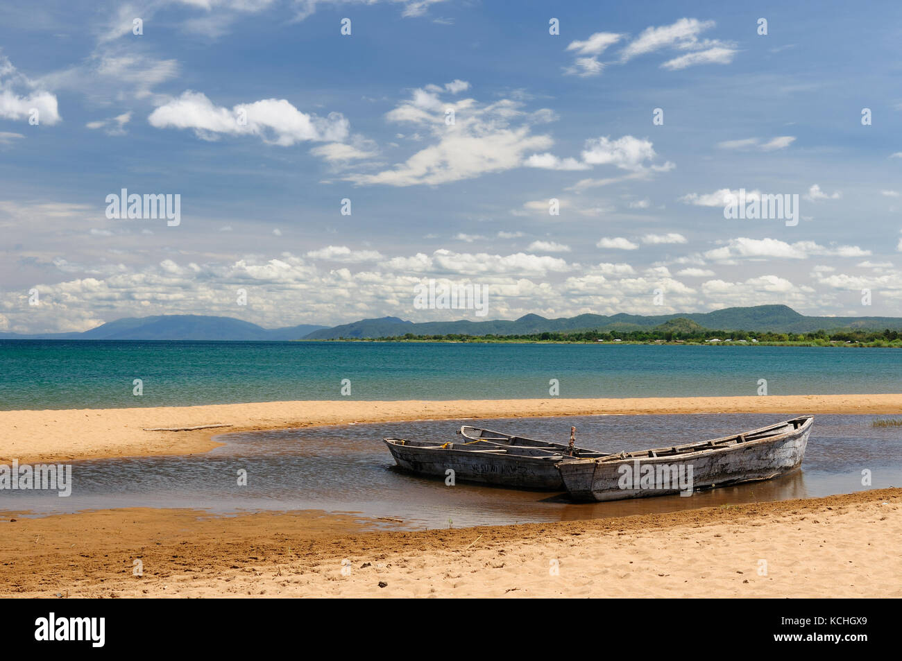 La Tanzanie, le lac Tanganyika est le plus long et le second plus profond lac d'eau douce, c'est aussi l'un des plus anciens lacs de la planète. l'image pr Banque D'Images