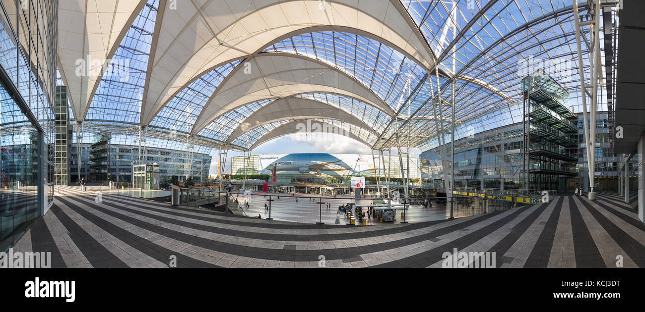 Munich, Allemagne - 21 septembre 2017 : une vue panoramique de l'aéroport Franz Joseph Strauss , Munich, Allemagne. Banque D'Images