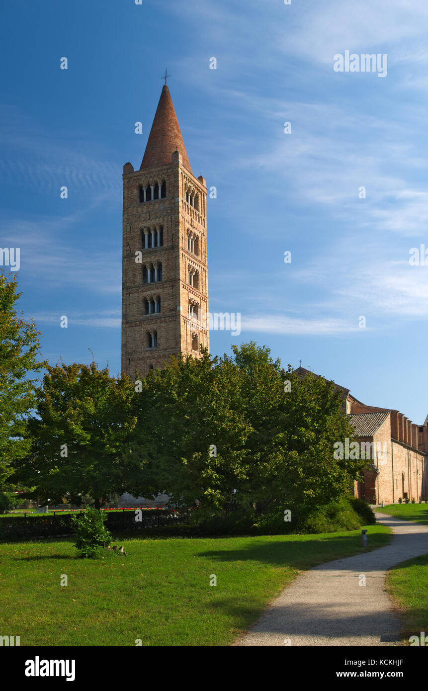 Abbaye de Pomposa et clocher, monastère bénédictin de codigoro, Ferrara, Italie Banque D'Images