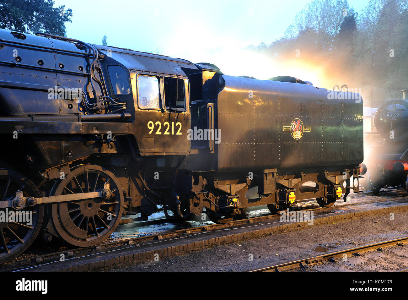 92212 et 43106 sur le hangar à bridgnorth. severn Valley Railway. Banque D'Images