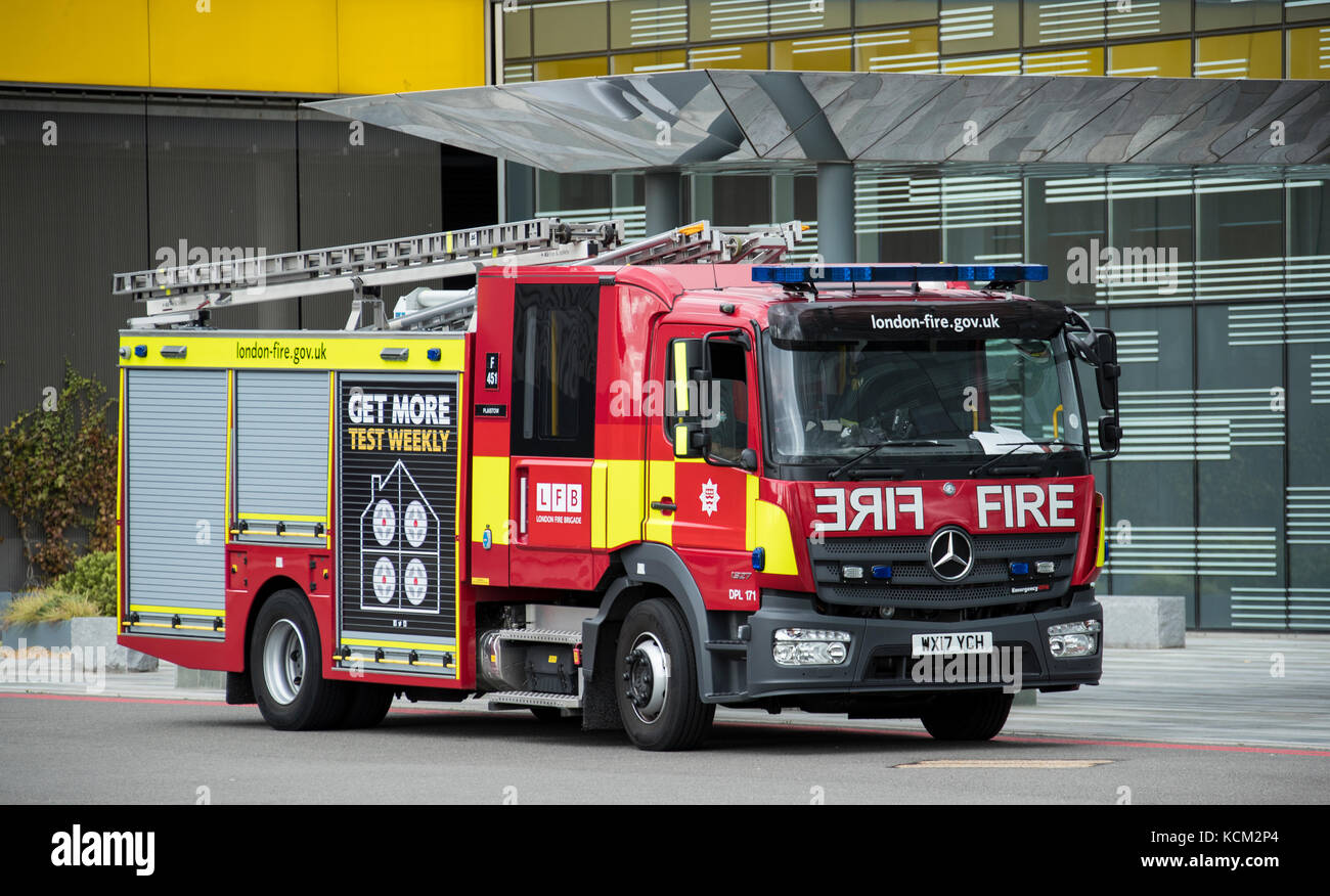 London fire brigade incendie moteur Mercedes Banque D'Images