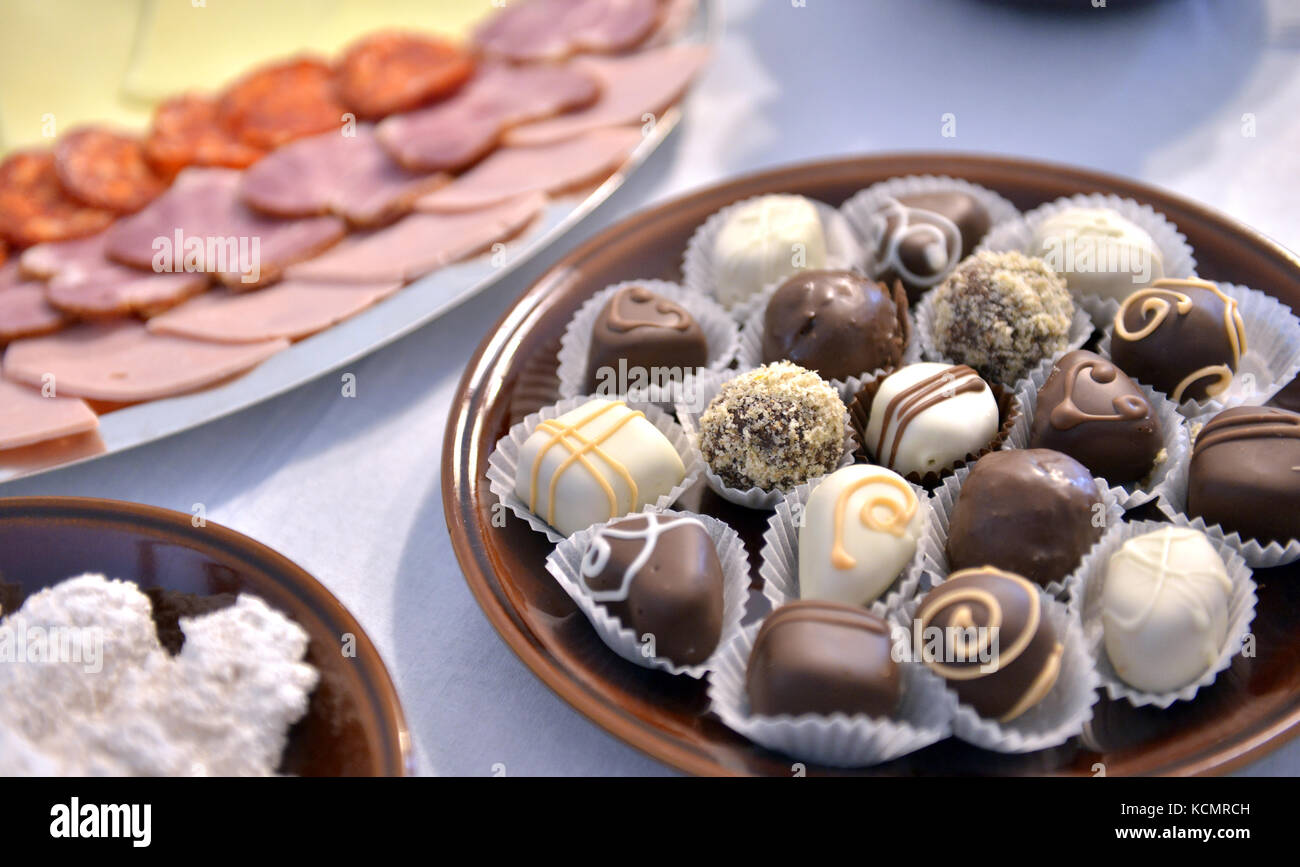 Image d'une maison,divers bonbons sweet food concept Banque D'Images