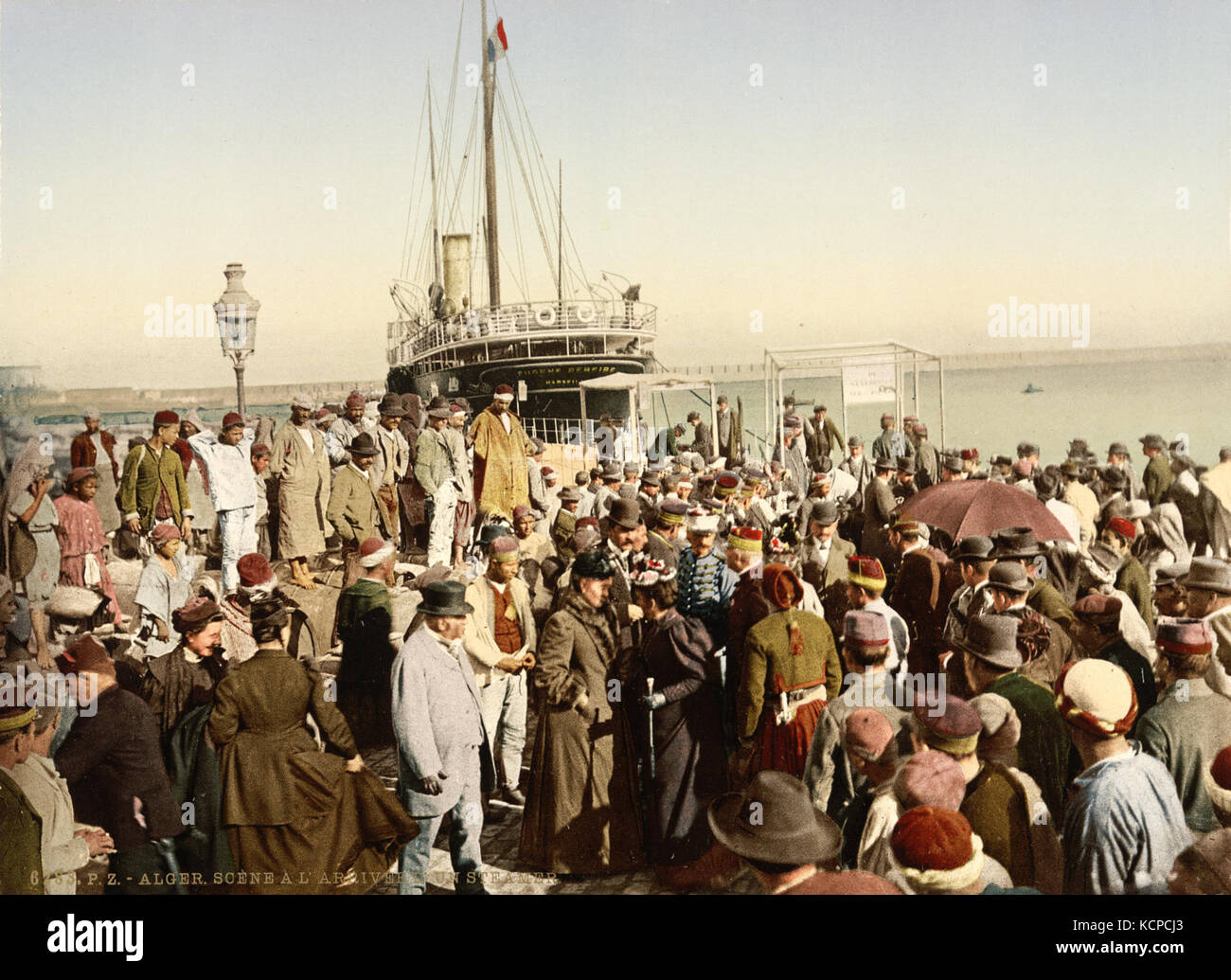 L'arrivée d'un navire à vapeur, Alger, Algérie, ca. 1899 Banque D'Images