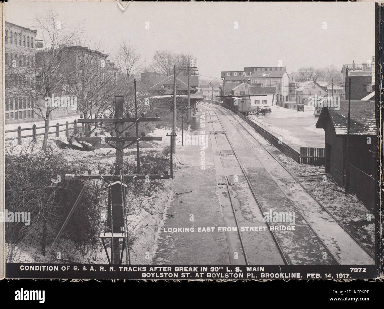 Département de distribution, Service bas Pipe Lines, l'état de Boston & Albany Railroad tracks après interruption de 30 pouces, principal Boylston Street à Boylston Place, à l'Est de Washington Street Bridge, Brookline, 0090 Masse Banque D'Images