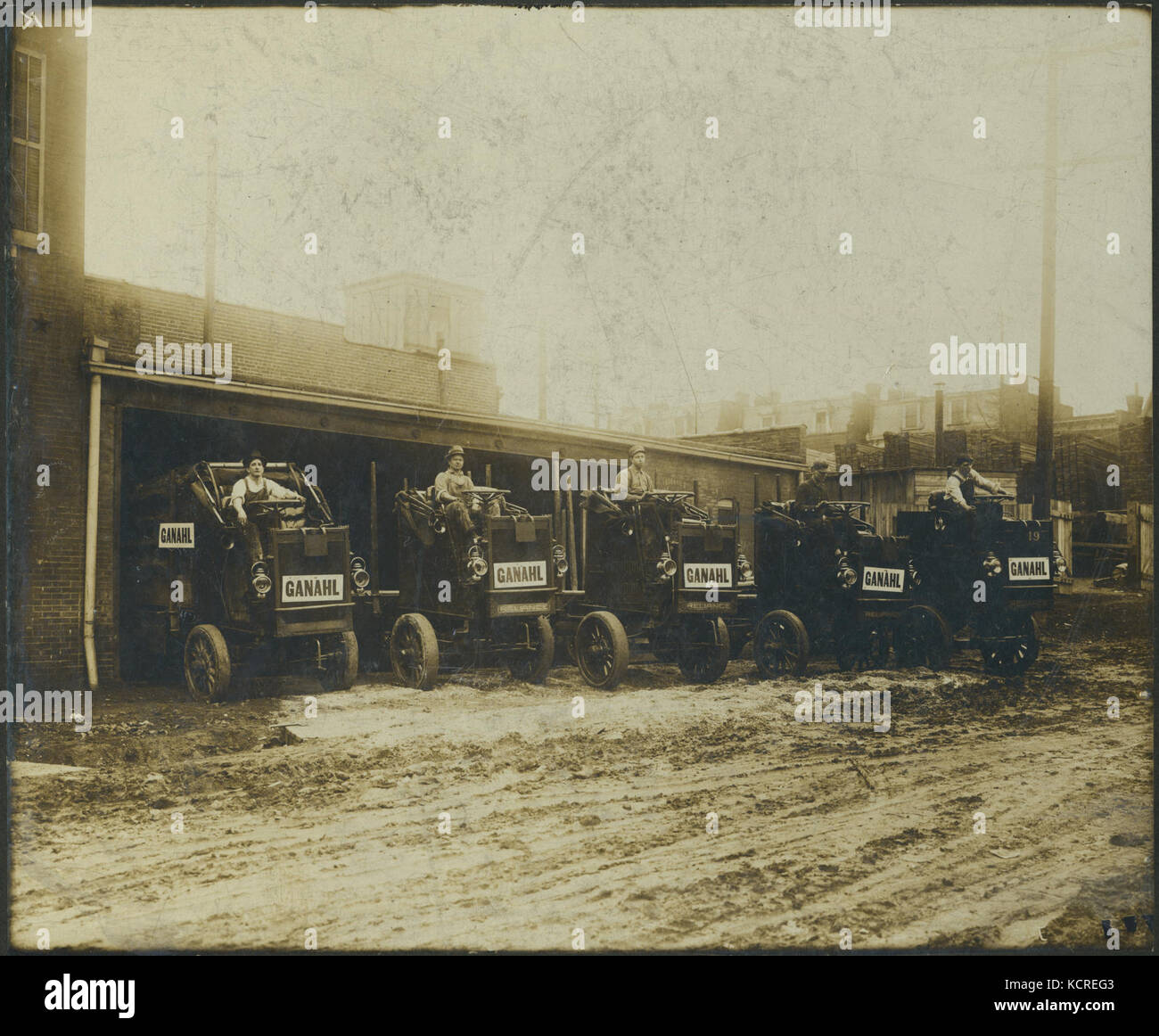 Ganahl Lumber Company. 300 South Newstead (Newstead et Duncan) Banque D'Images