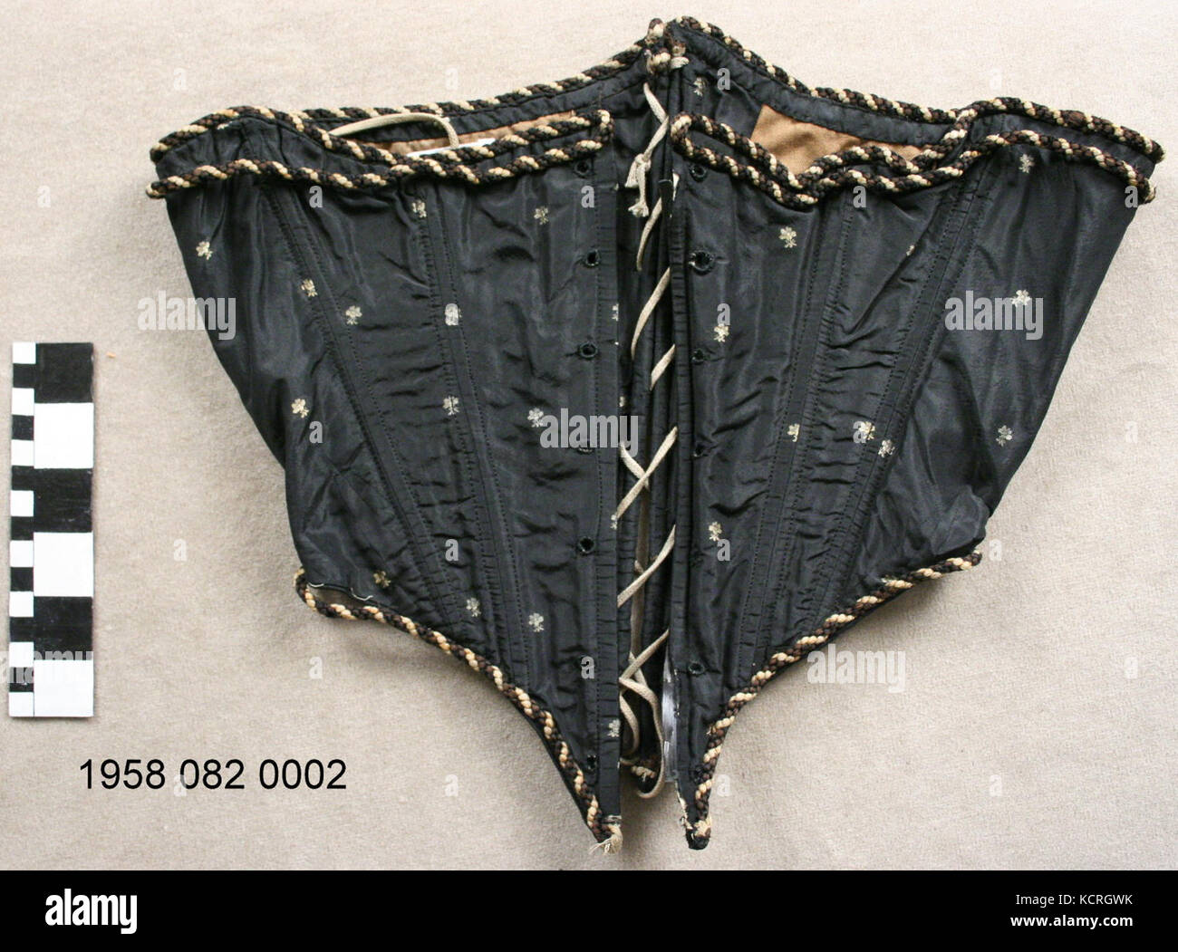 Corselet de soie noire Banque D'Images