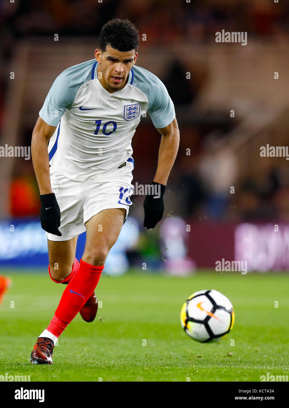 Dominic Solanke, en Angleterre, lors de l'UEFA Euro U21 qualification 4, le groupe 2019 au stade Riverside, Middlesbrough. APPUYEZ SUR ASSOCIATION photo. Date de la photo: Vendredi 6 octobre 2017. Voir PA Story FOOTBALL England sous 21. Le crédit photo devrait se lire: Martin Rickett/PA Wire. RESTRICTIONS : utilisation soumise à des restrictions FA. Usage éditorial uniquement. Utilisation commerciale uniquement avec le consentement écrit préalable de l'AC. Aucune modification sauf le recadrage. Banque D'Images