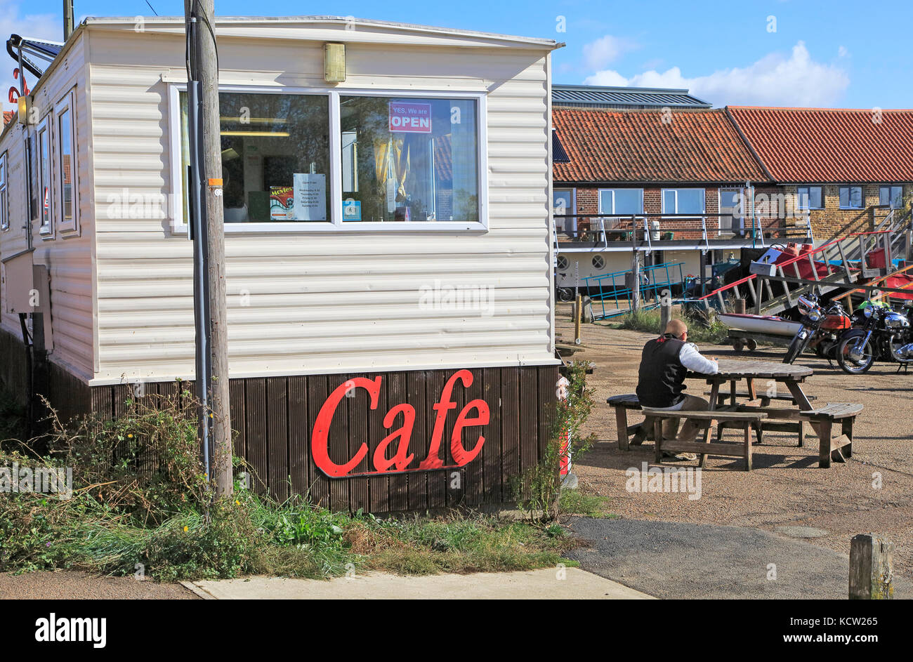 Caravan café sur le quai à Woodbridge, Suffolk, Angleterre, RU Banque D'Images