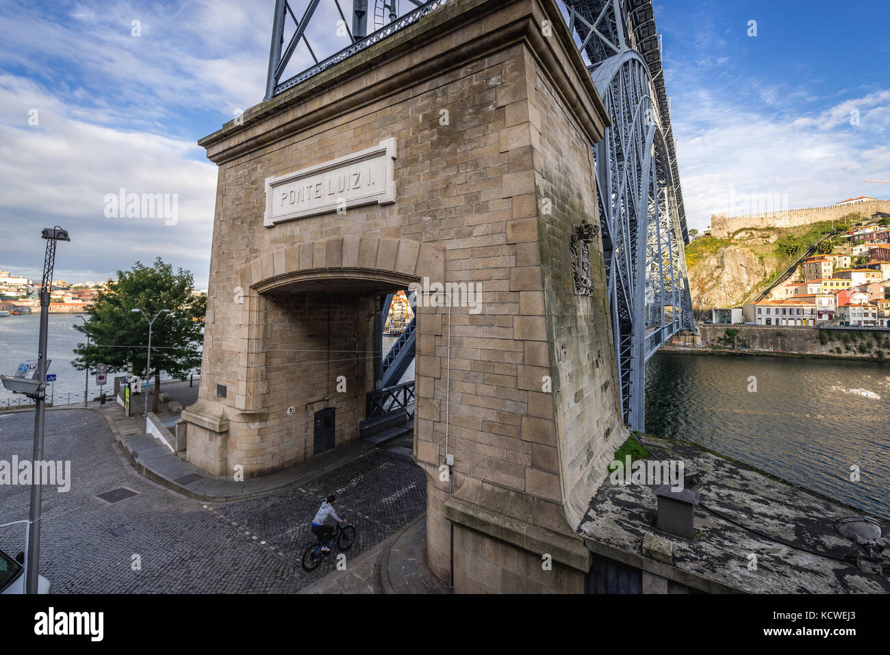 Porte de Dom Luis I Pont sur le Douro, entre Porto et Vila Nova de Gaia (sur photo) au Portugal Banque D'Images