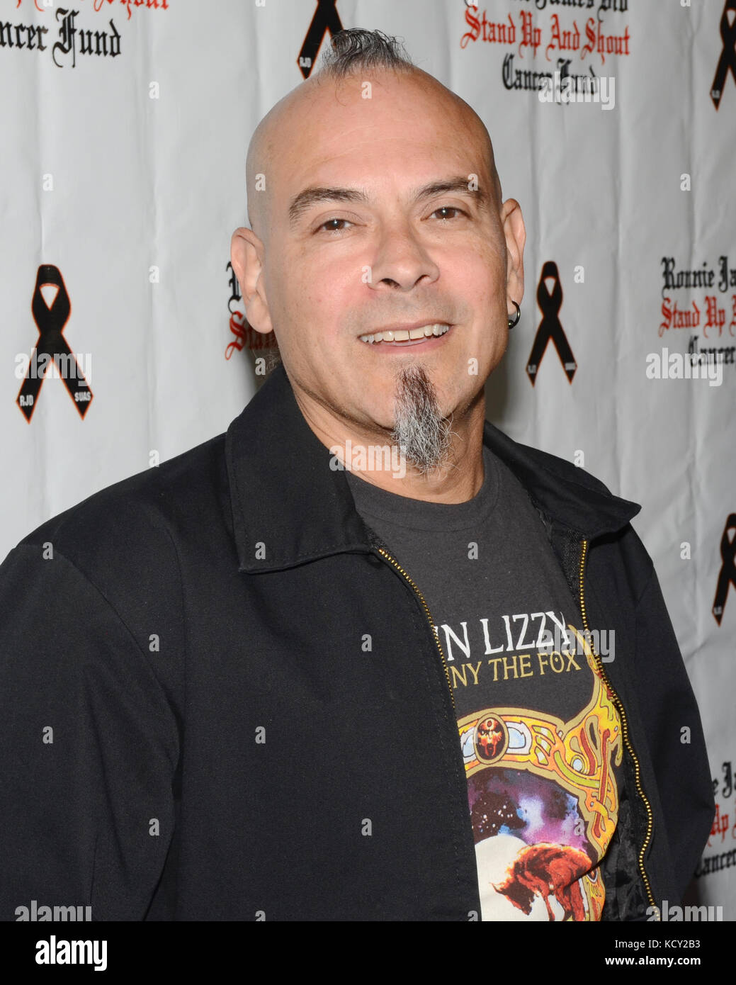 Studio City, USA. 06 oct, 2017. Joey vera arrive à la 3ème conférence annuelle 'bowl 4 ronnie' celebrity tournoi de quilles, au bénéfice de l 'Ronnie James Dio se lever et crier cancer fund fund raiser' au pinz bowling center à studio city le 6 octobre 2017. crédit : la photo de l'accès/Alamy live news Banque D'Images