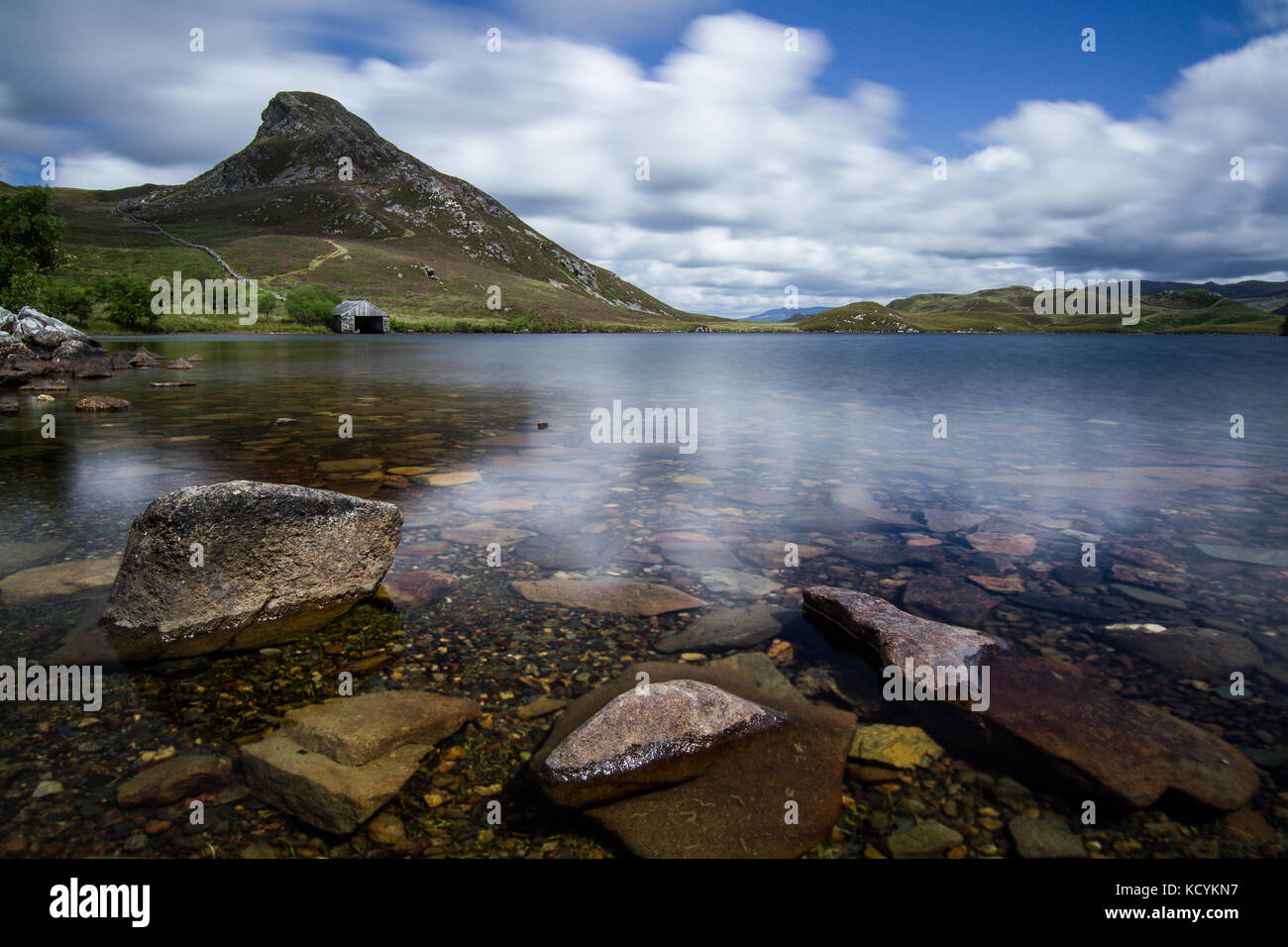Cregennen avec hangar à bateaux du lac photo de paysage au Pays de Galles, Royaume-Uni Banque D'Images
