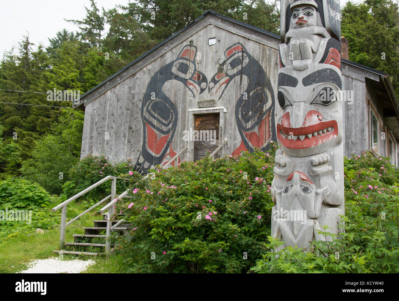 Arts et bijoux haïda, Haida Gwaii, anciennement connu sous le nom de Queen Charlotte Islands, British Columbia, Canada Banque D'Images