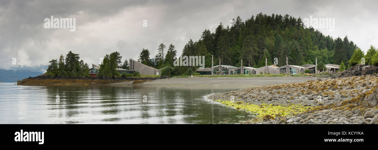 High Res, vue panoramique, Skidegate, Centre du patrimoine Haida à Ḵay Llnagaay, Haida Gwaii, anciennement connu sous le nom de Queen Charlotte Islands, British Columbia, Canada Banque D'Images