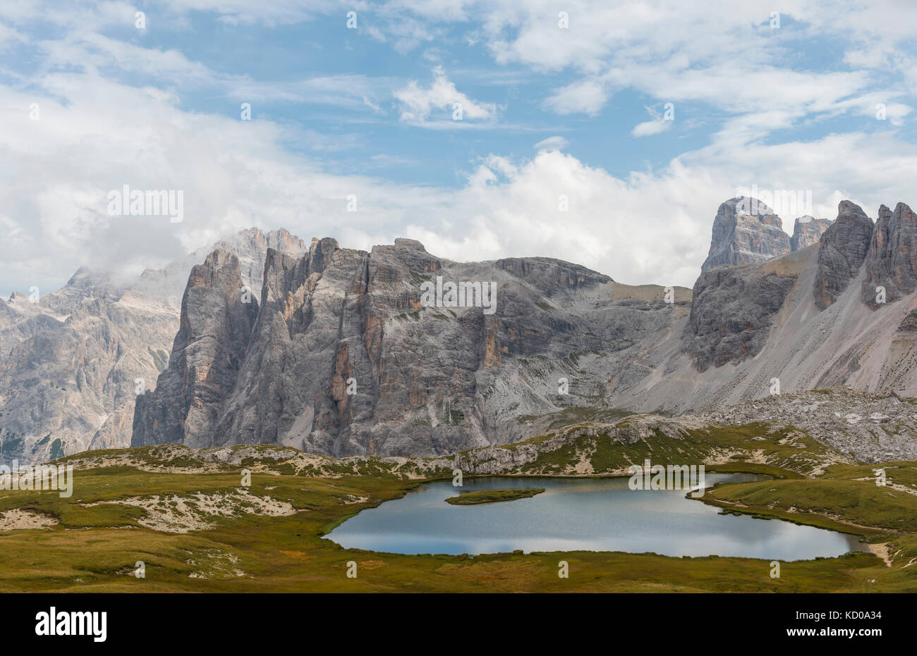 Lago dei piani au Drei Zinnen sextner dolomiten, cabane, Tyrol du sud, trentino-alto-Adige, Südtirol, Italie Banque D'Images