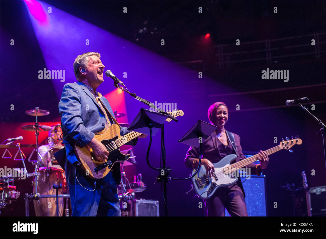 Birmingham, UK. 7 octobre, 2017. Squeeze play Symphony Hall dans le cadre de leur "relie les points", Birmingham, UK. 7 Oct, 2017. Credit : Ken Harrison/Alamy Live News Banque D'Images