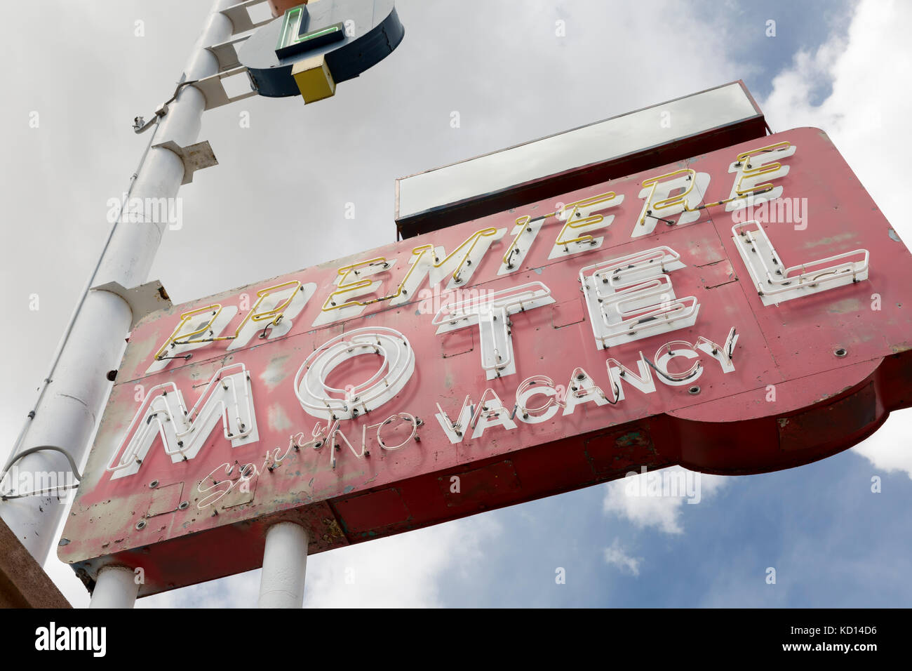 Albuquerque, Nouveau Mexique : vintage signe de la premiere motel le long de Central Avenue. Construite en 1941 sur l'historique route 66, la cour a été moteur classique Banque D'Images