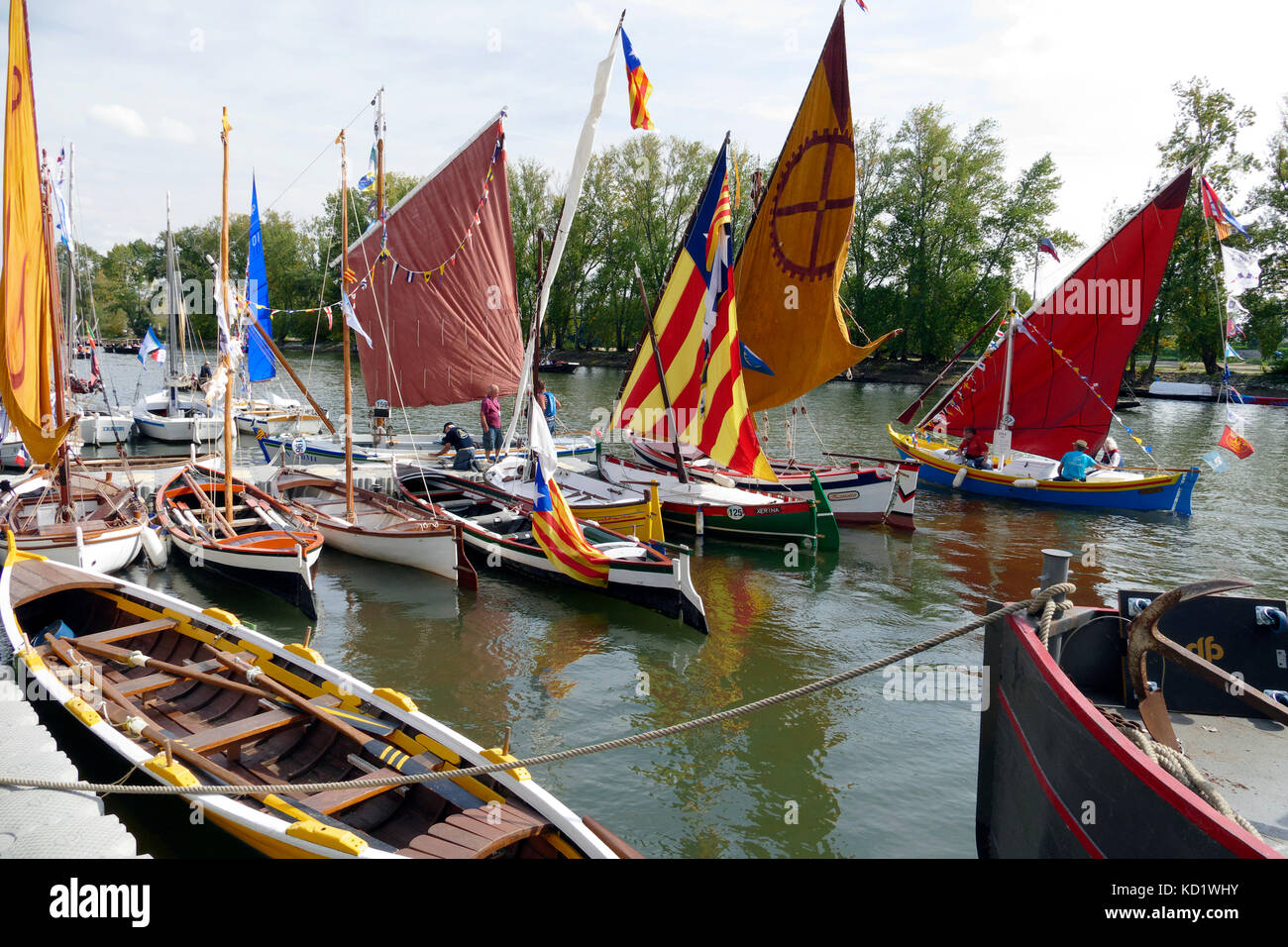 Festival de Loire, rassemblement de bateaux fluviaux à Orléans (Center-Val de Loire, France). Banque D'Images