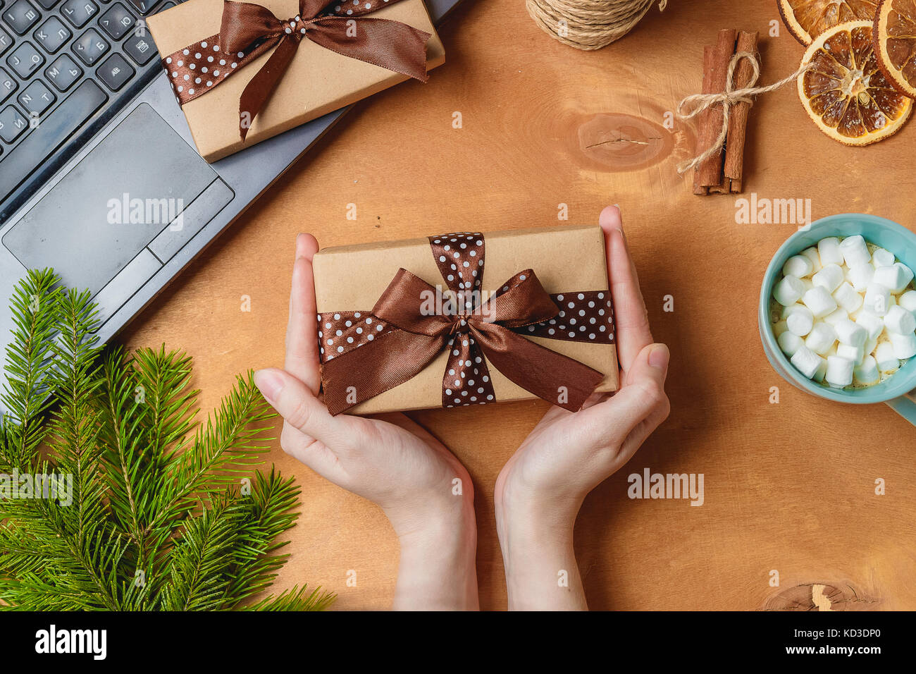 Vue d'EN HAUT Bonne année de festival ou anniversaire et joyeux noël jour concept Banque D'Images