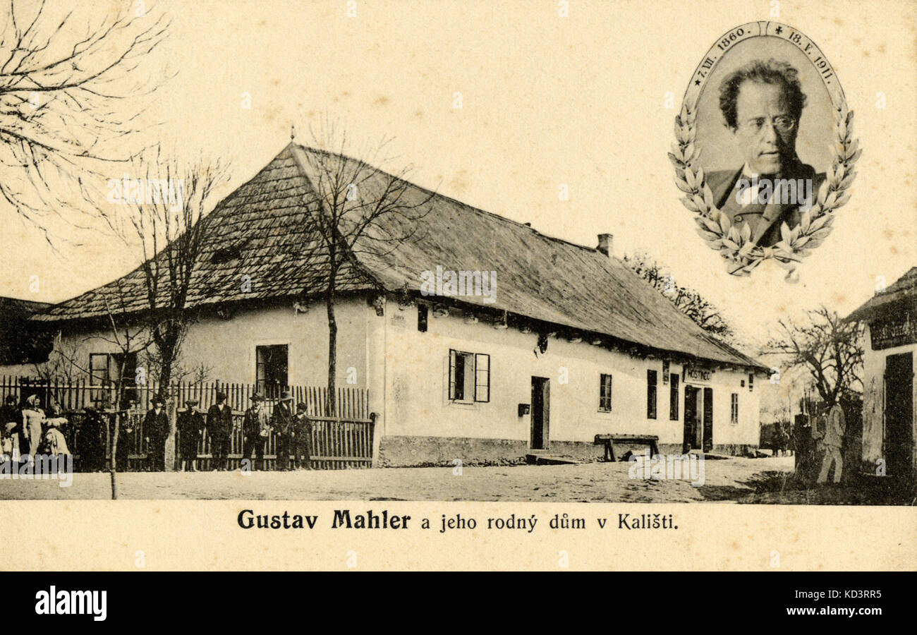 Gustav Mahler est né à Kaliste (Bohême) Carte postale émis dans l'année de la mort de Mahler. Inscrivez-dessus de la porte indique 'Hostinec' indiquant qu'il était encore utilisé comme une taverne. Portrait de Mahler en haut à droite. Compositeur autrichien, 1860-1911 Banque D'Images