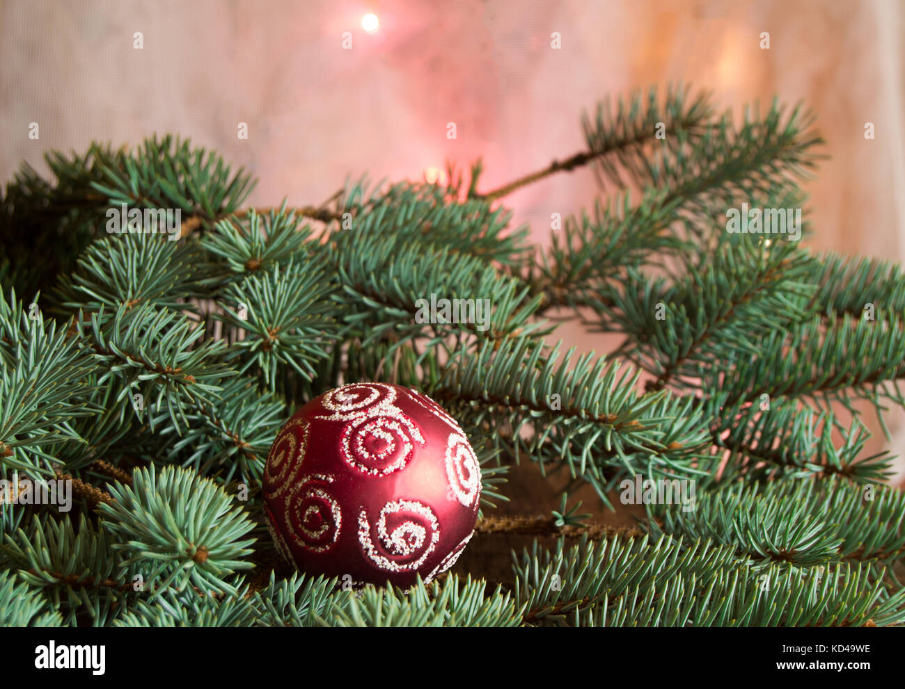 Belle Décoration De Noël Avec Des Branches De Sapin Et Boule