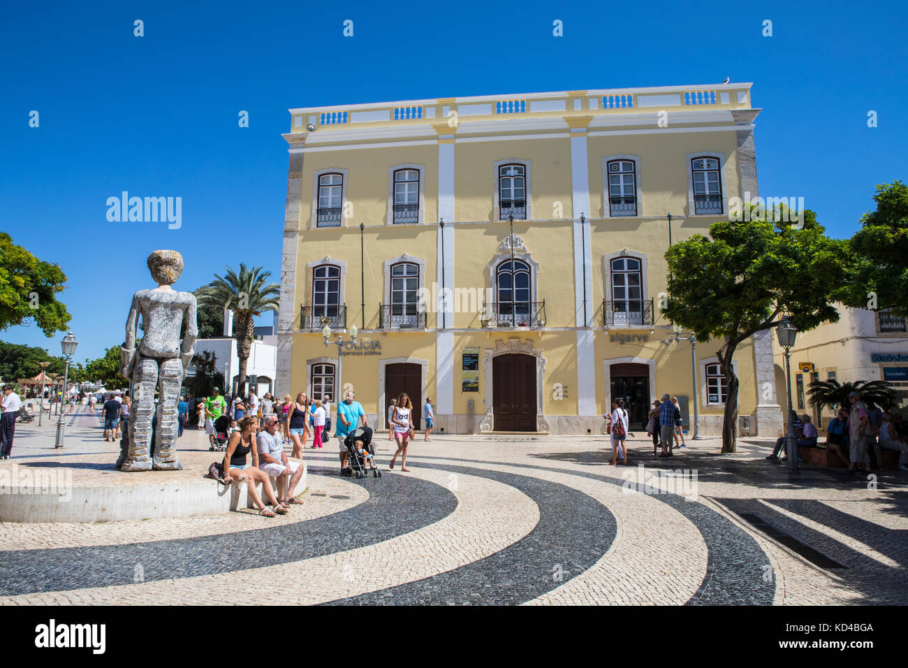 Lagos, Portugal - 10 septembre 2017 : le bâtiment abritant les lagos informations touristiques, situé sur la Praça Gil Eanes à Lagos, Portugal, le 10 septembre Banque D'Images