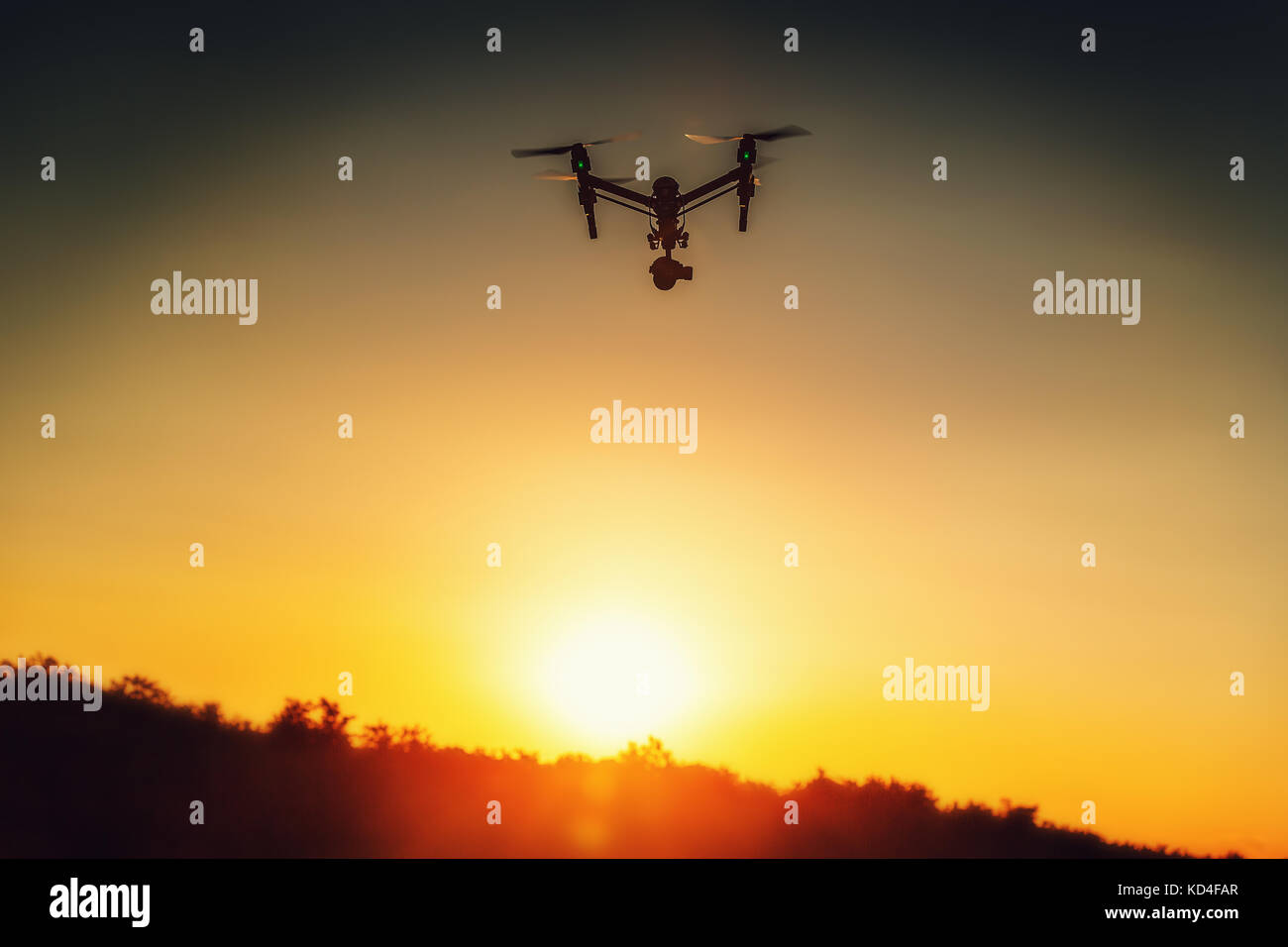 Varna, Bulgarie - 09 juillet,2016: Image de DJI inspire 1 Pro drone UAV quadcopter qui enregistre 4K vidéos et 16MP images fixes et est contrôlé par fil Banque D'Images