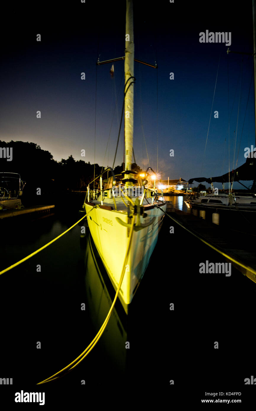 Yachts amarrés dans la marina Banque D'Images