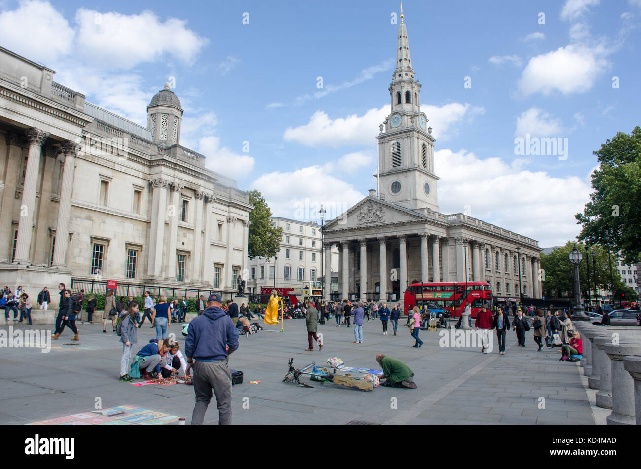 London United Kingdom - 2 octobre 2017 : st martins dans le domaine de Trafalgar Square Banque D'Images